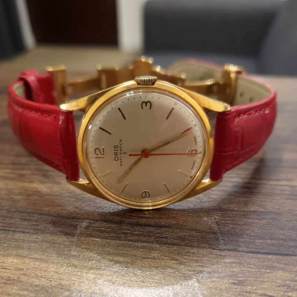 Montre antichoc vintage Oris